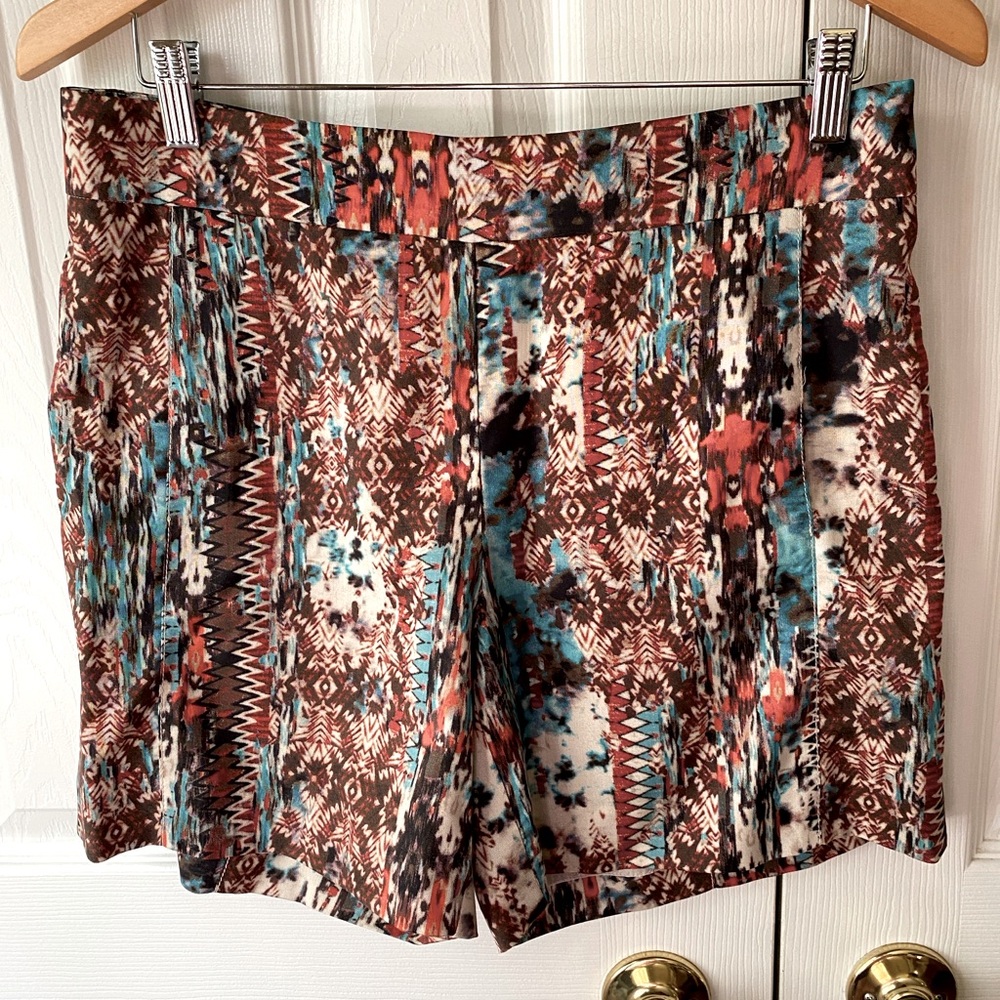 WORTH‎ NEW YORK Geometric Tribal Southwest Print 100% Silk Dressy Shorts SZ 8